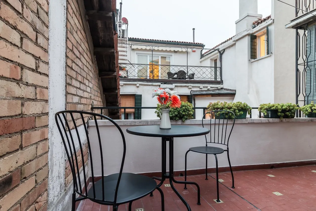 Rialto Bridge Big Apt With Lift By Lionhost Venezia Appartamento