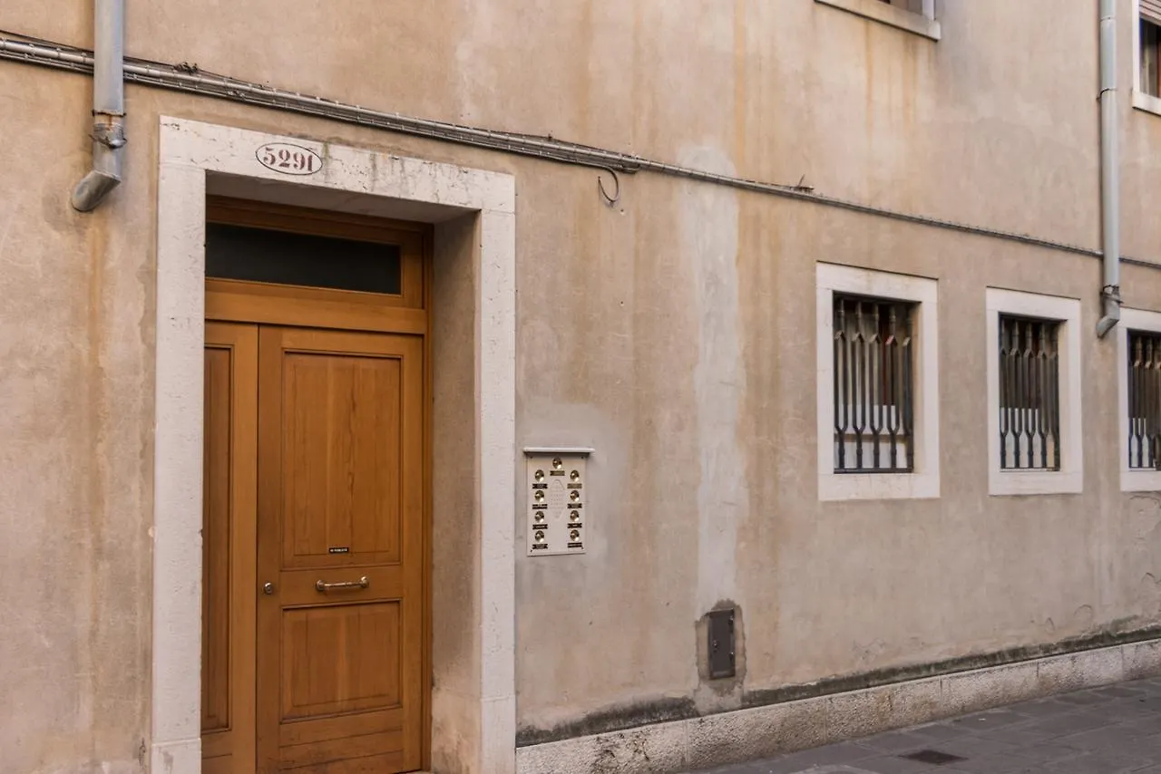 Rialto Bridge Big Apt With Lift By Lionhost Βενετία Ιταλία